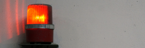 ¿Por qué mi alarma da falsas alertas constantes?
