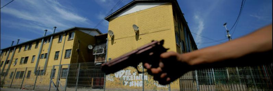 persona con un arma 
